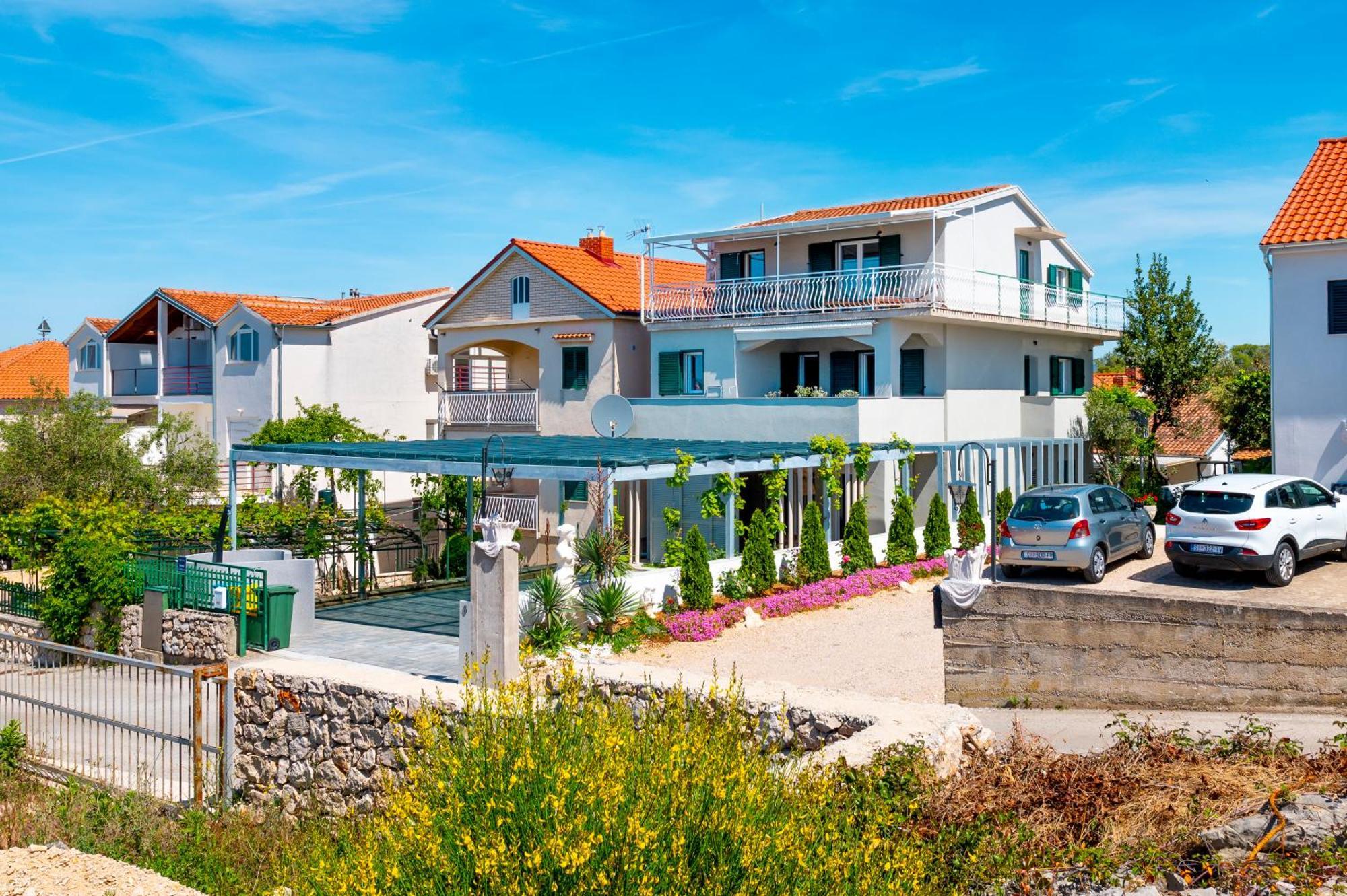 Danica Luxury Seaside Apartment Šibenik Esterno foto