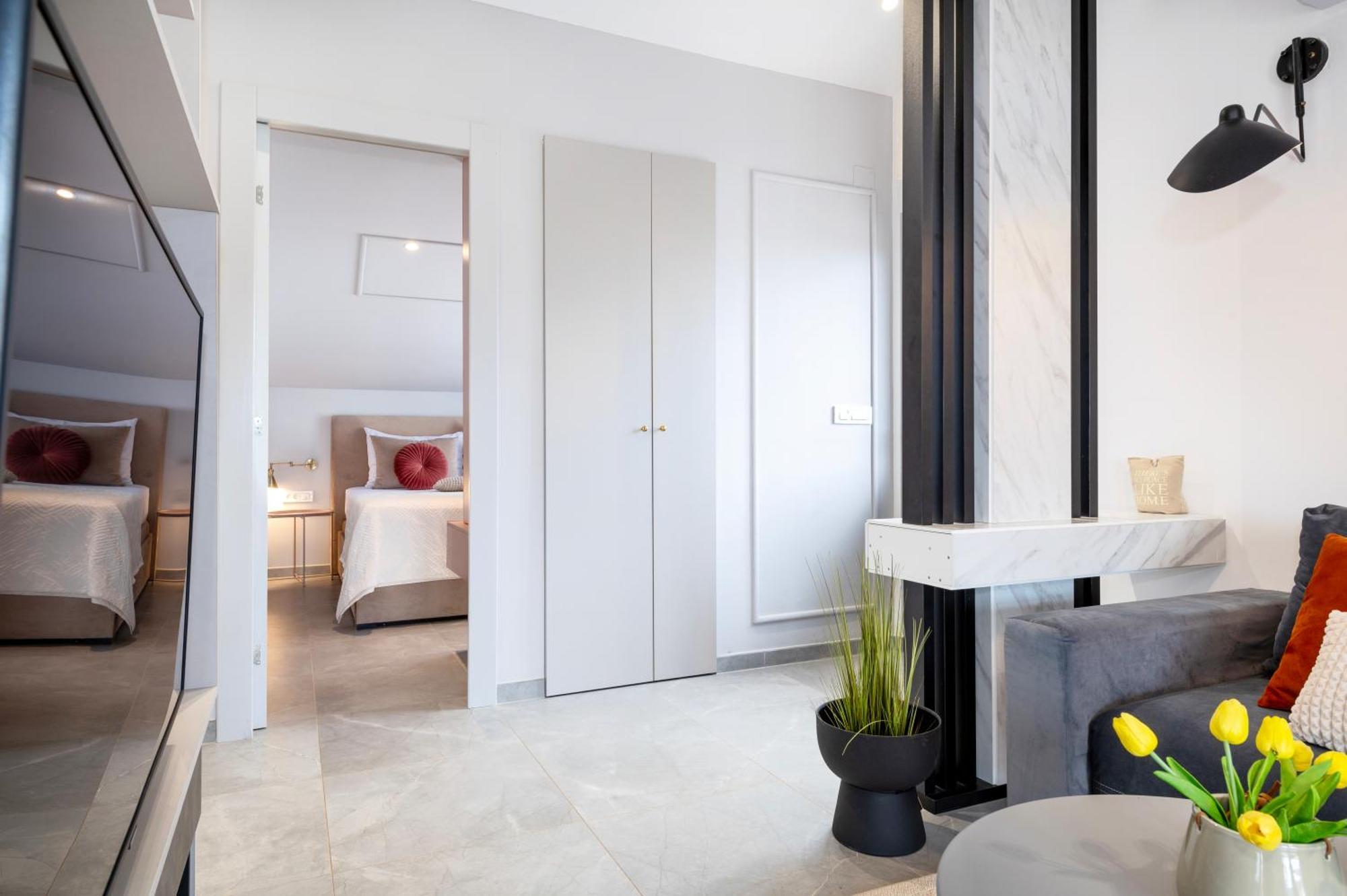 Danica Luxury Seaside Apartment Šibenik Esterno foto